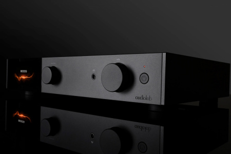 Предварительный усилитель AudioLab 9000Q