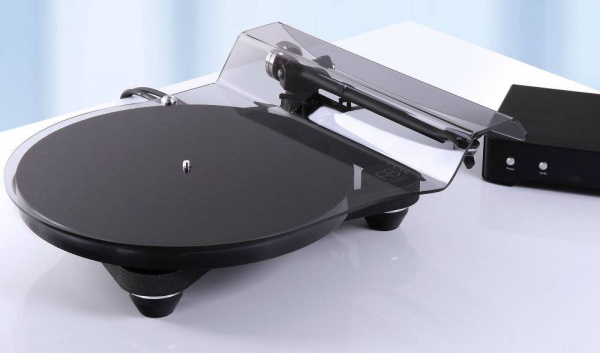 Проигрыватель винила Rega Planar 8 Black