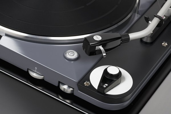 Thorens TD 124 DD Grey