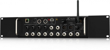 Микшерный пульт Behringer XR12