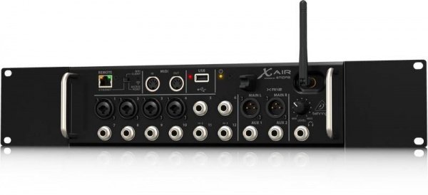 Микшерный пульт Behringer XR12