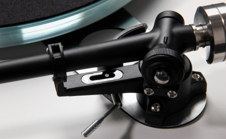 Проигрыватель винила Rega Planar 6 (ANIA) Matt White