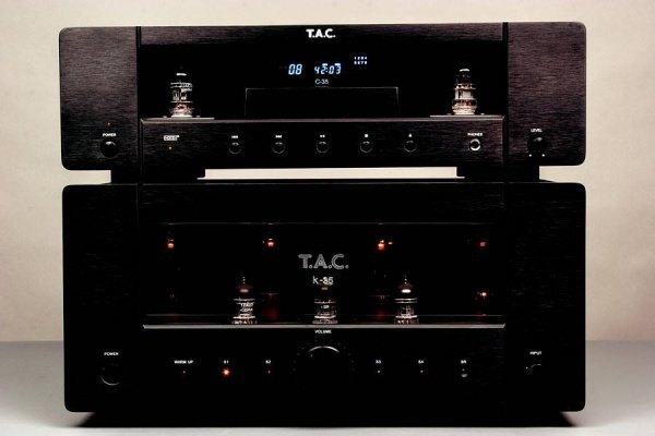 Ламповый CD-проигрыватель T.A.C. C-35