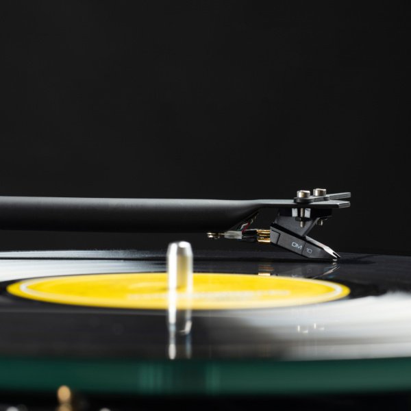 Pro-Ject T1 EVO Phono (OM 10)
