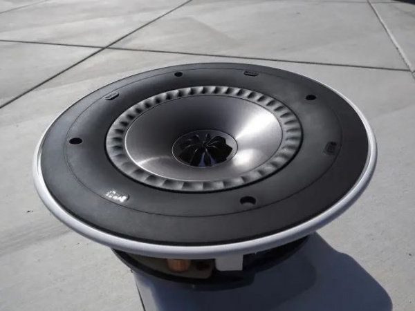 KEF Ci200RR-THX