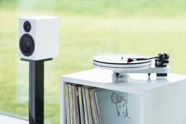 Pro-Ject RPM 1 Carbon