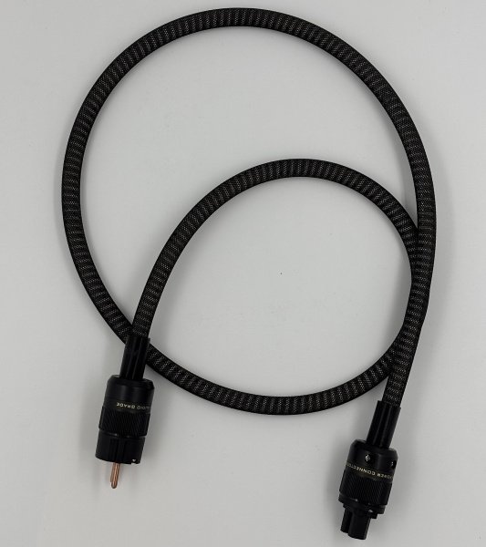 Сетевой кабель NEM серия M215 С13 1,6м