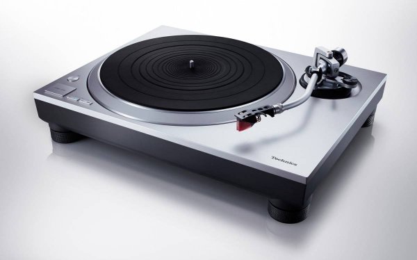Technics SL-1500C